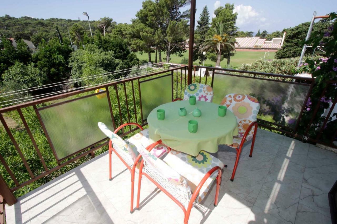 Apartments Besker Makarska Kültér fotó