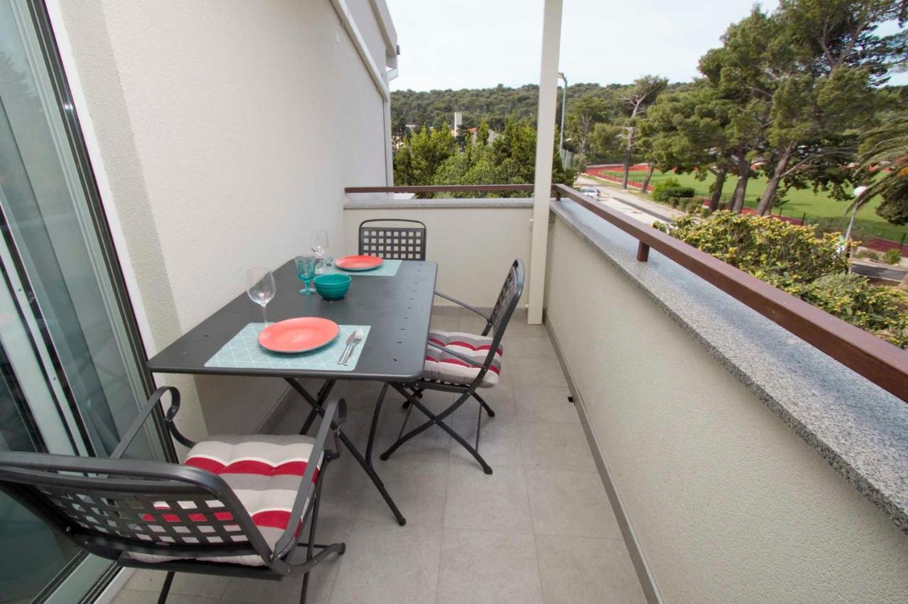 Apartments Besker Makarska Kültér fotó