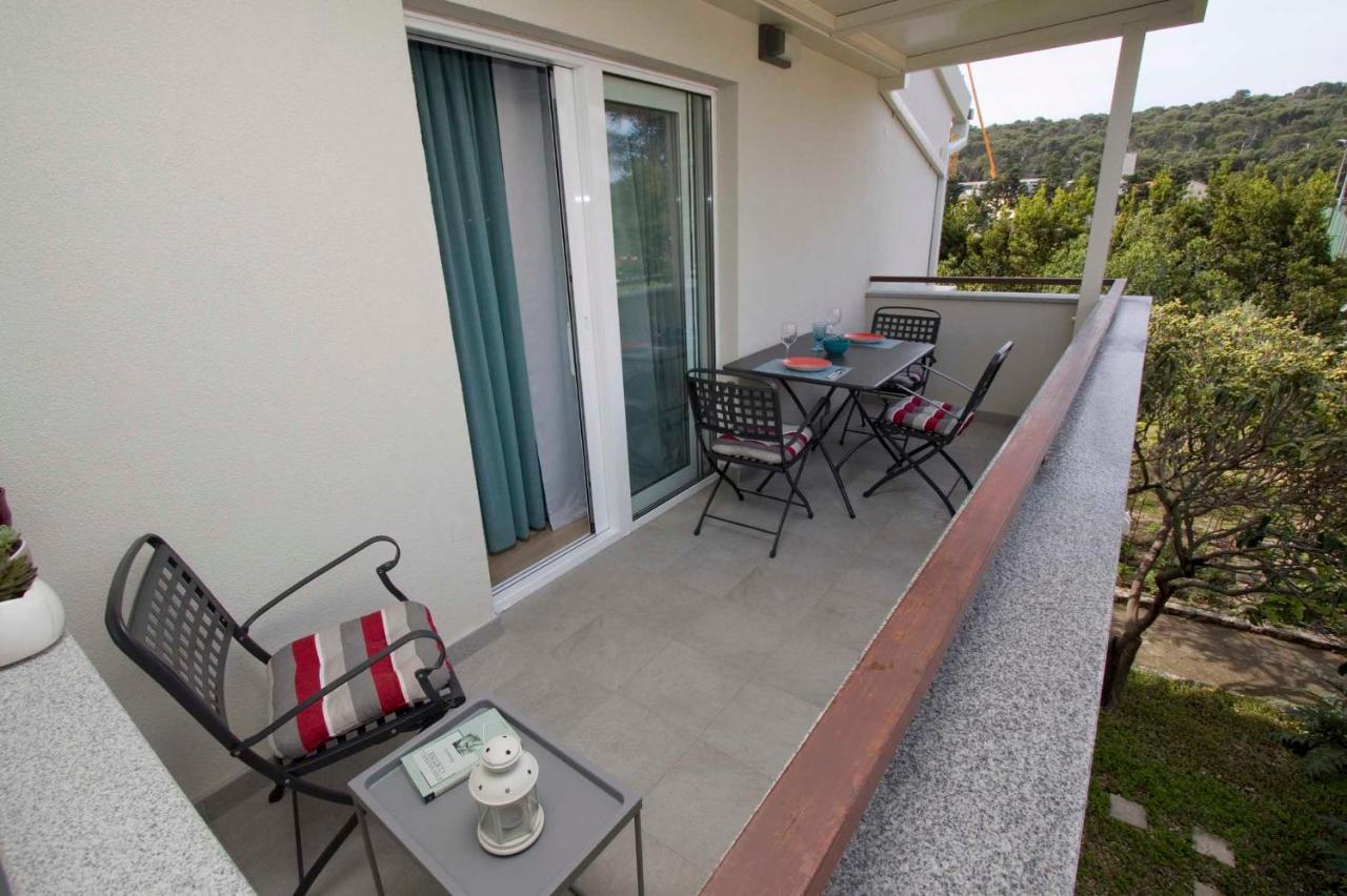 Apartments Besker Makarska Kültér fotó