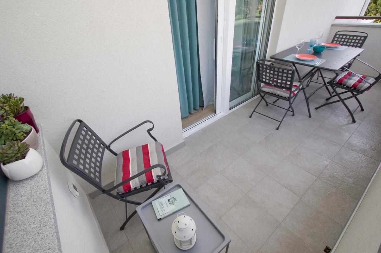 Apartments Besker Makarska Kültér fotó